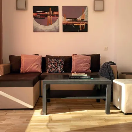 Apartamento слънчев в к-с мурите *